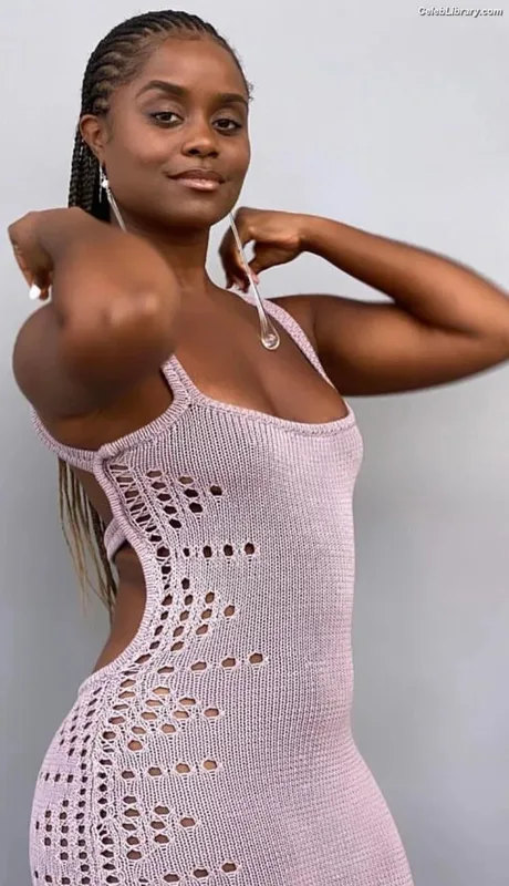 Denee Benton photo 17 of 29