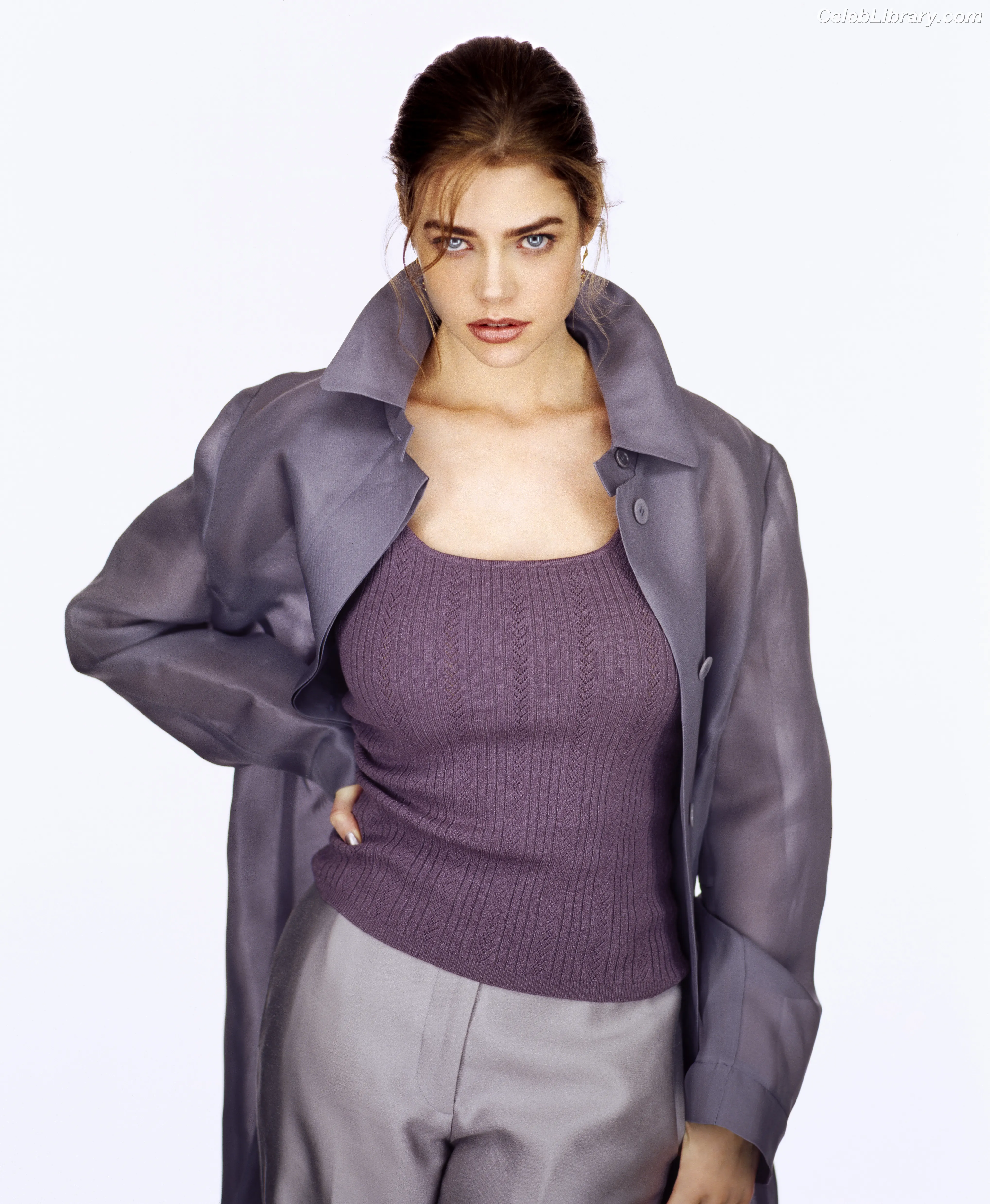Denise Richards photo 13 of 677