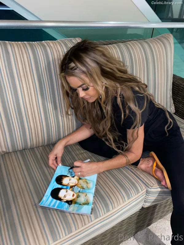 Denise Richards photo 2 of 662
