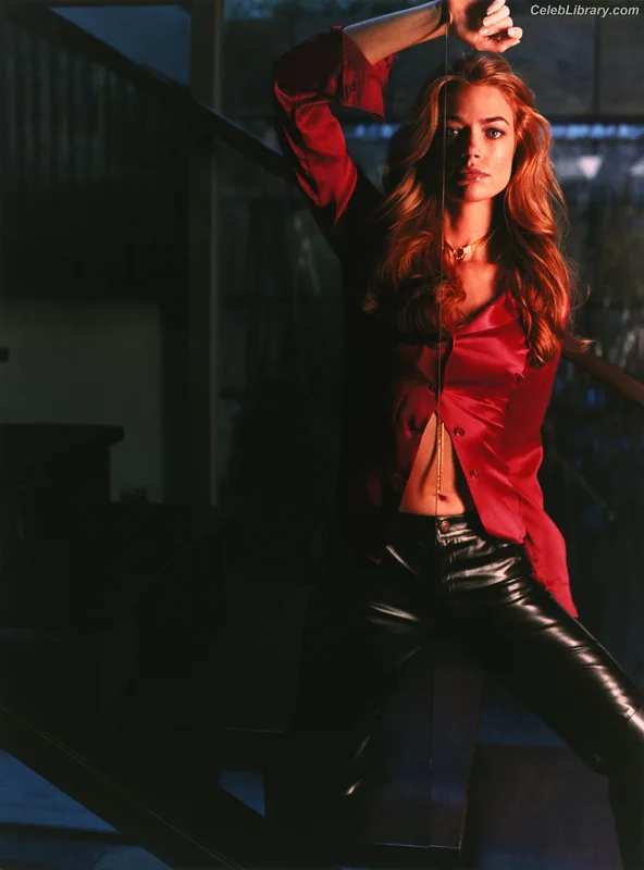 Denise Richards photo 22 of 662