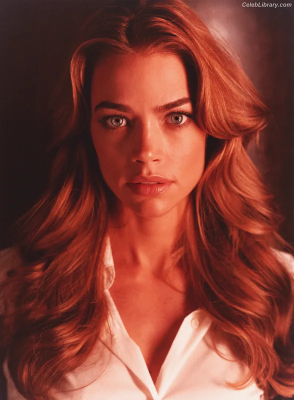 Denise Richards photo 1 of 662
