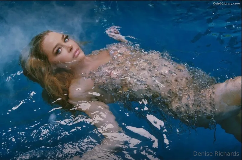 Denise Richards photo 16 of 662