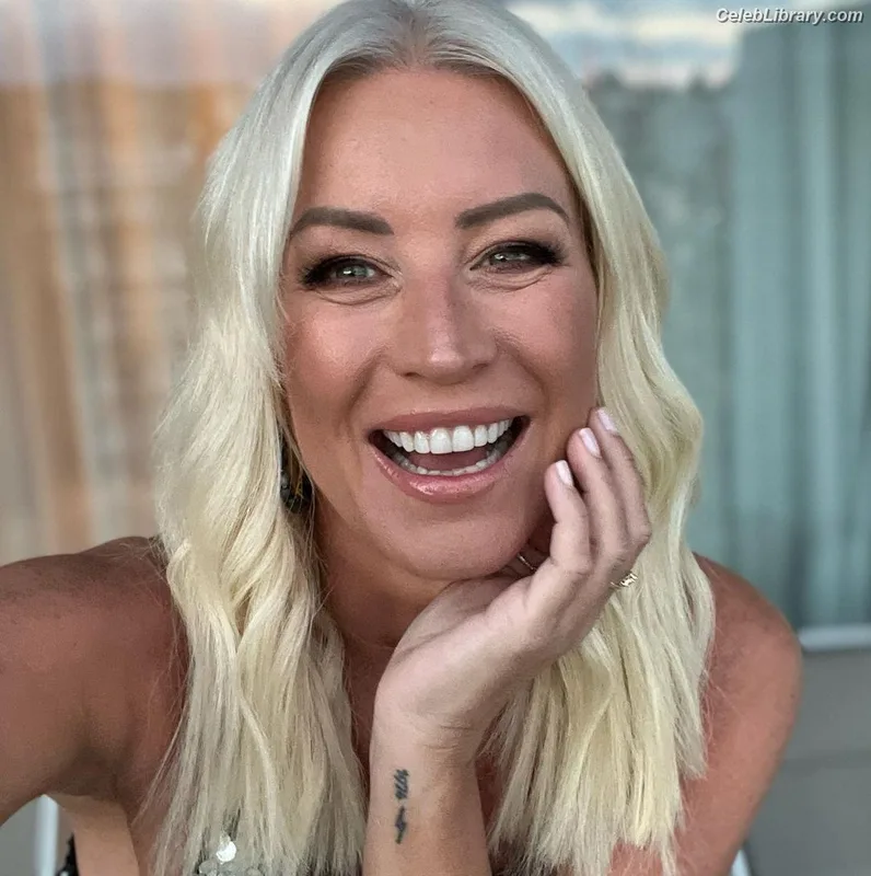 Denise van Outen photo 20 of 259