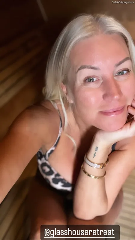 Denise van Outen photo 23 of 259