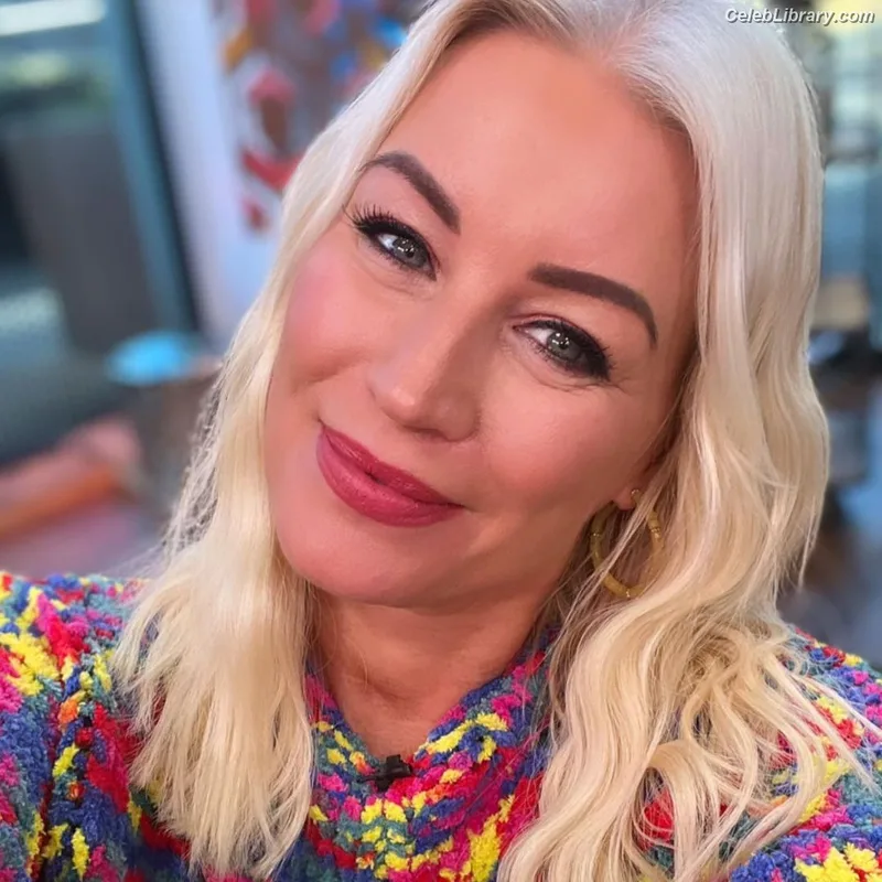 Denise van Outen photo 14 of 259