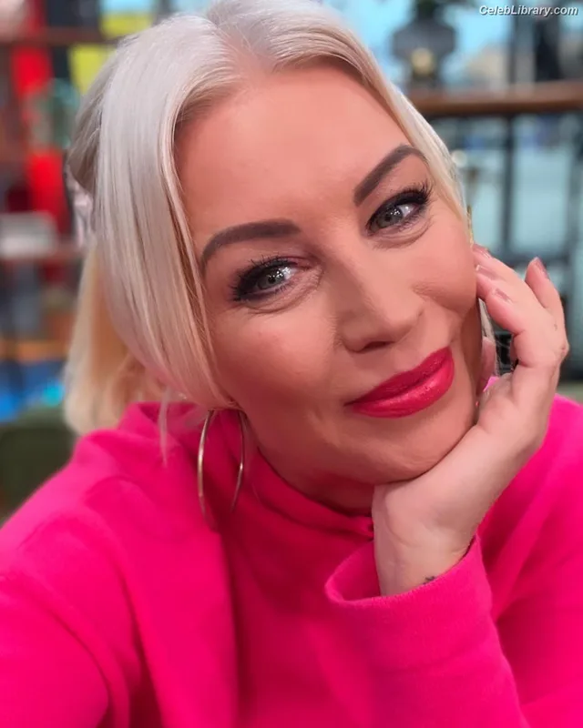 Denise van Outen photo 22 of 259
