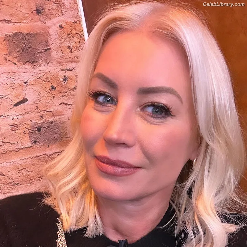 Denise van Outen photo 9 of 259