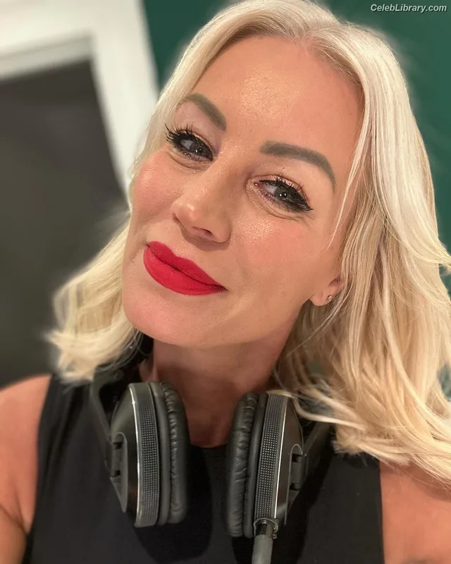 Denise van Outen photo 12 of 259