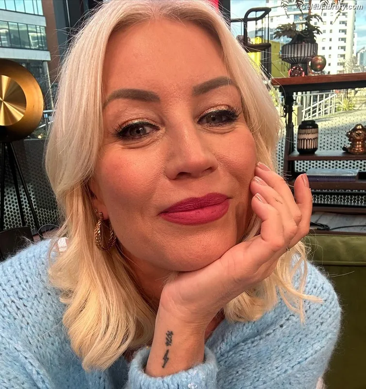 Denise van Outen photo 17 of 259