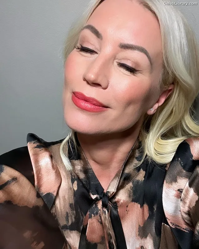 Denise van Outen photo 11 of 259