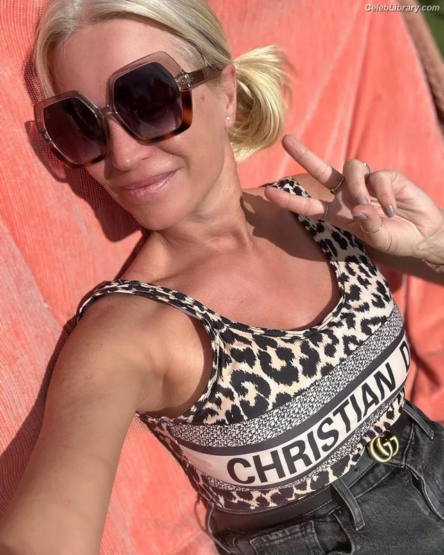 Denise van Outen photo 20 of 259