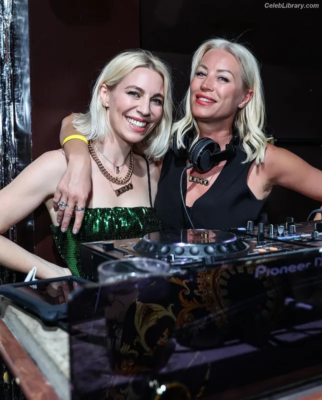 Denise van Outen photo 23 of 259