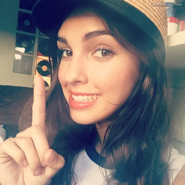 Denyse Tontz photo 15 of 75