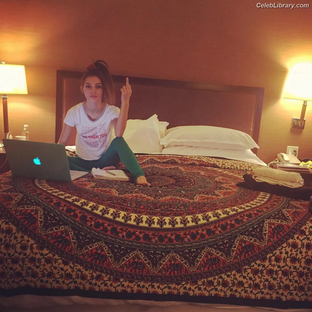 Denyse Tontz photo 7 of 75