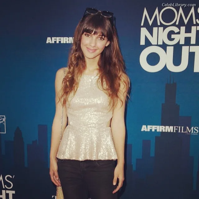 Denyse Tontz photo 2 of 76