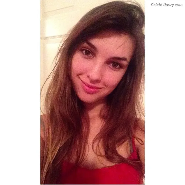 Denyse Tontz photo 3 of 76
