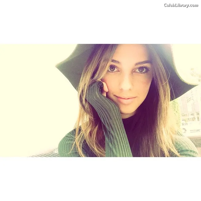 Denyse Tontz photo 3 of 76