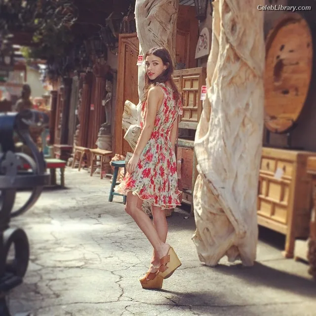 Denyse Tontz photo 11 of 76