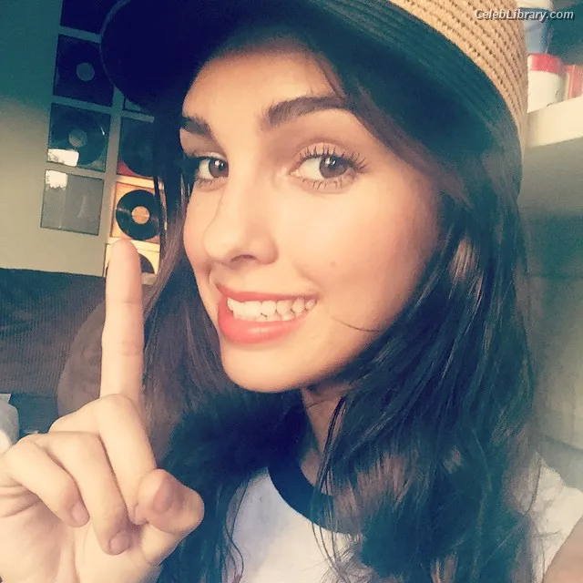 Denyse Tontz photo 15 of 76