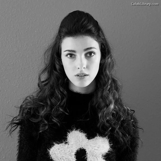 Denyse Tontz photo 22 of 76