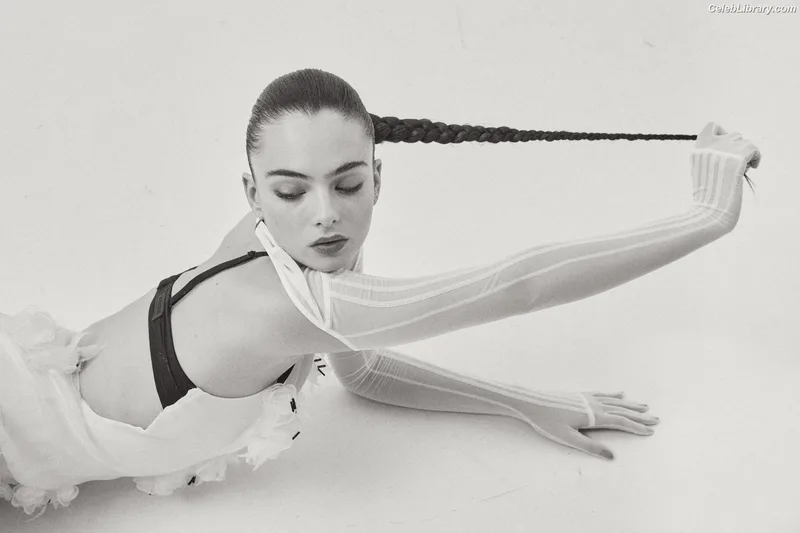 Deva Cassel photo 13 of 481