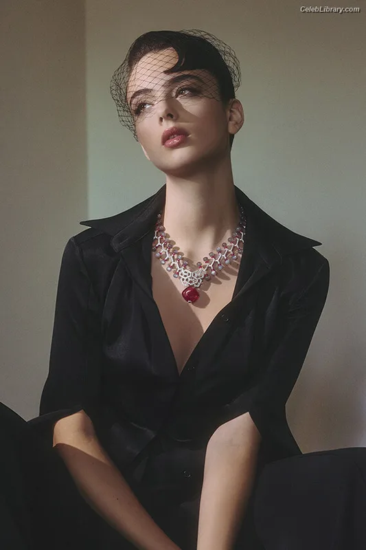 Deva Cassel photo 4 of 481
