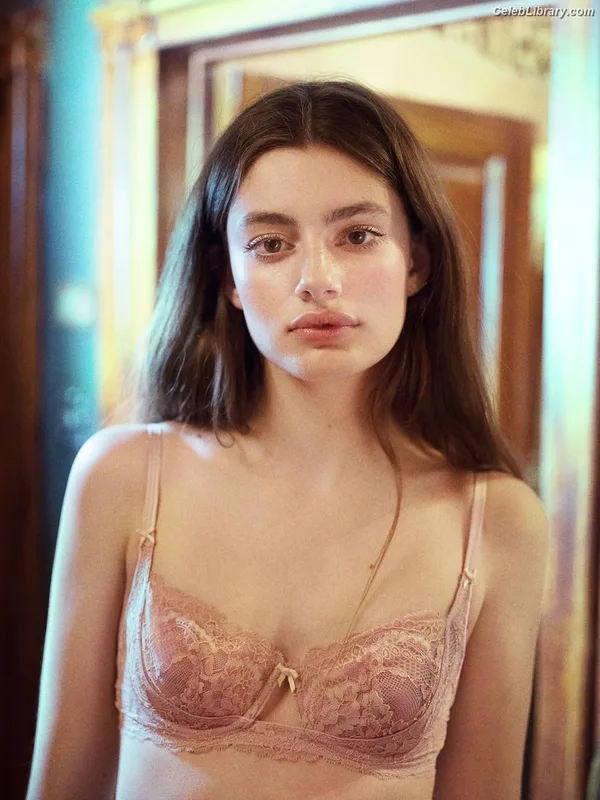 Diana Silvers photo 23 of 152