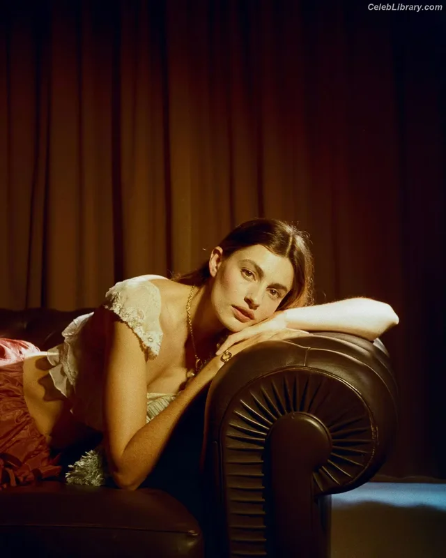 Diana Silvers photo 20 of 152