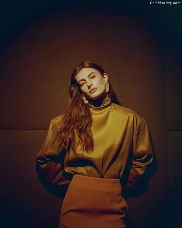 Diana Silvers photo 21 of 152