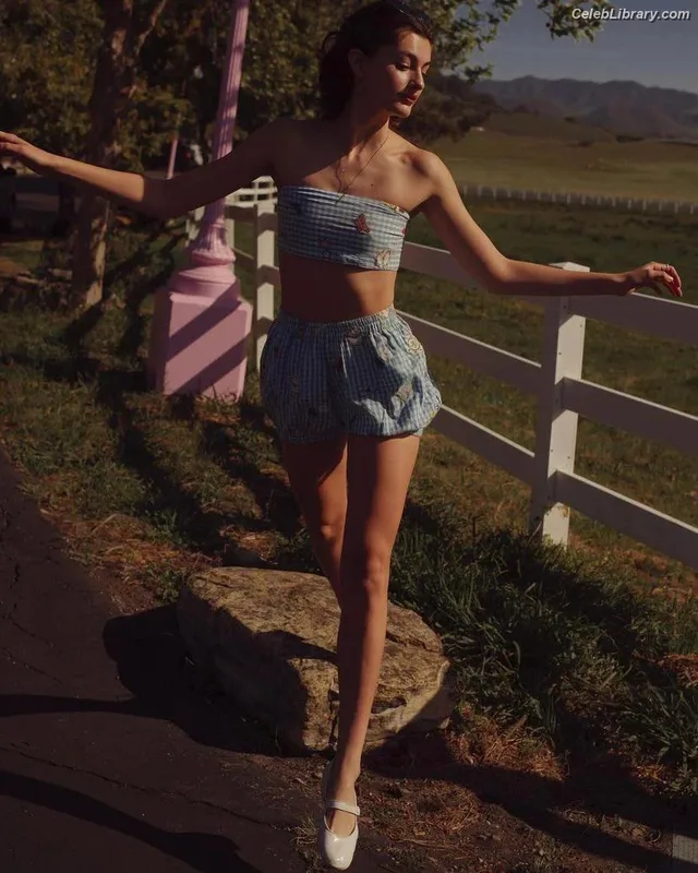 Diana Silvers photo 16 of 152