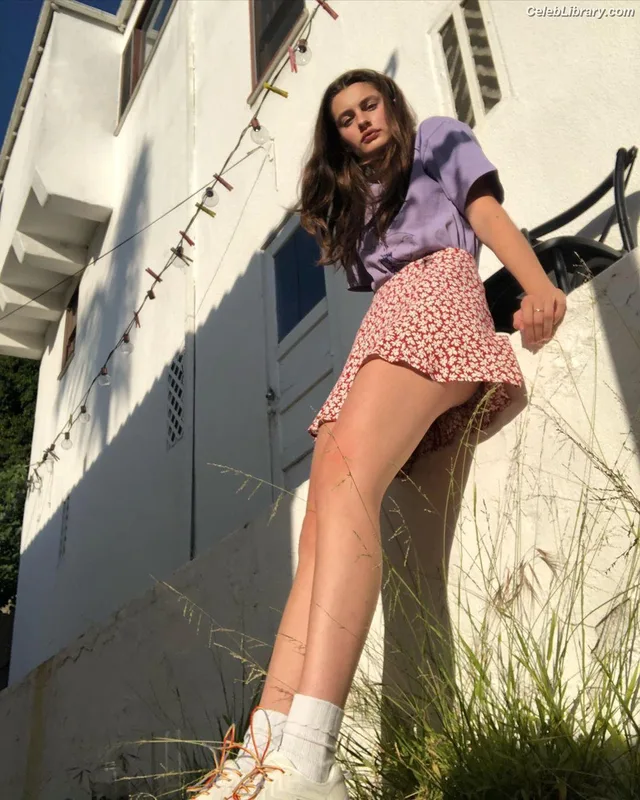 Diana Silvers photo 1 of 152