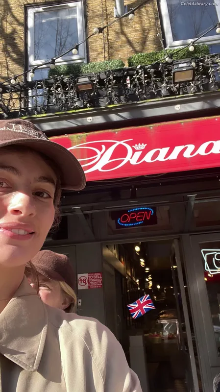 Diana Silvers photo 21 of 152