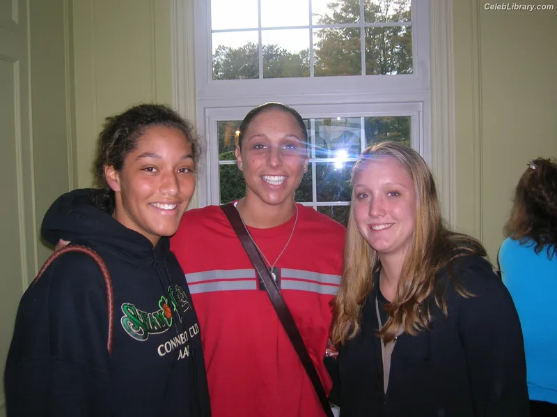 Diana Taurasi photo 8 of 87