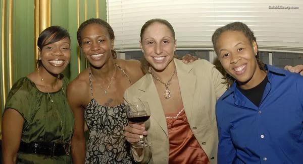 Diana Taurasi photo 9 of 87