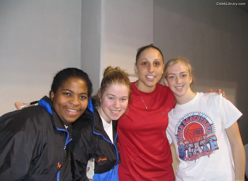 Diana Taurasi photo 10 of 87