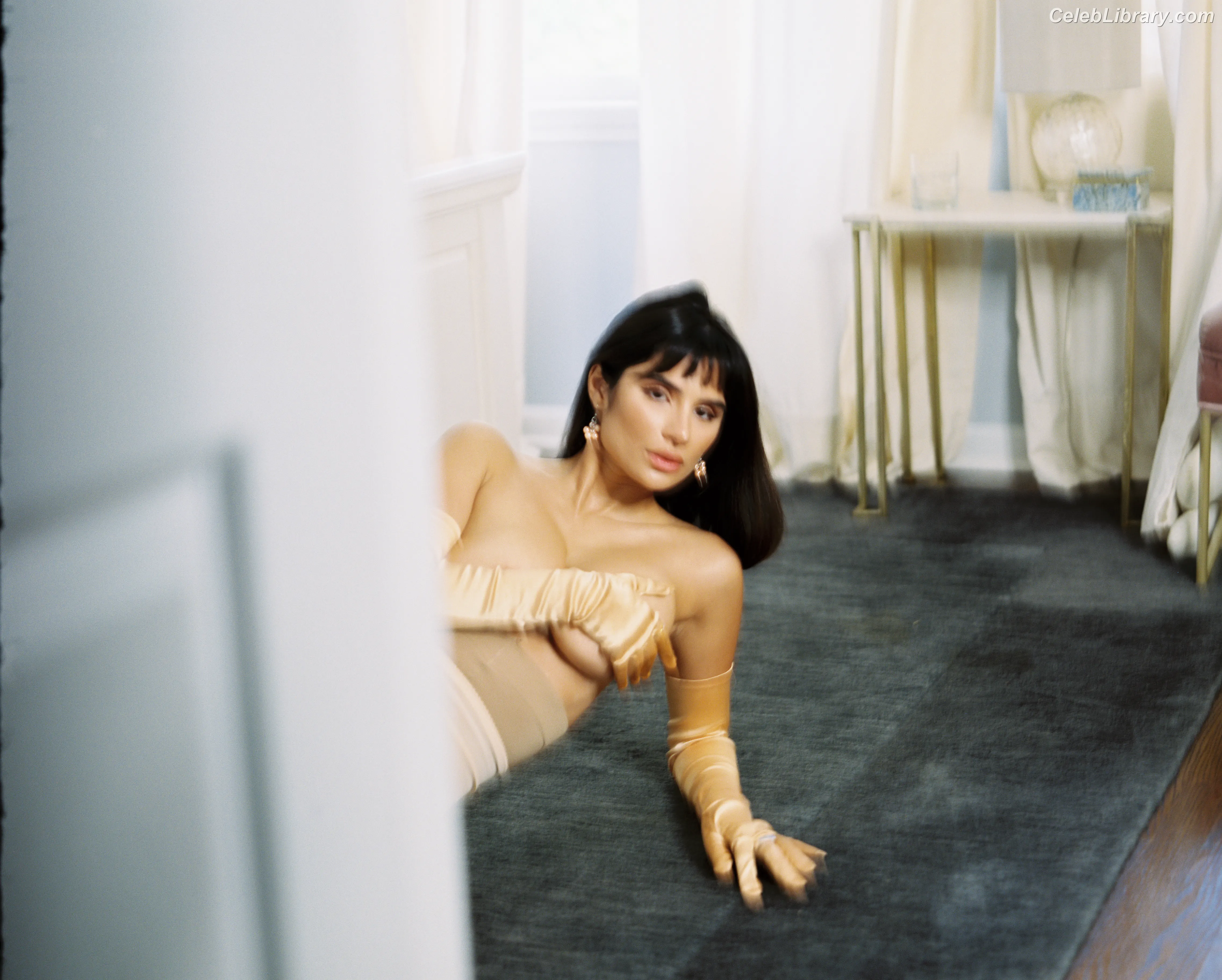 Diane Guerrero photo 4 of 173