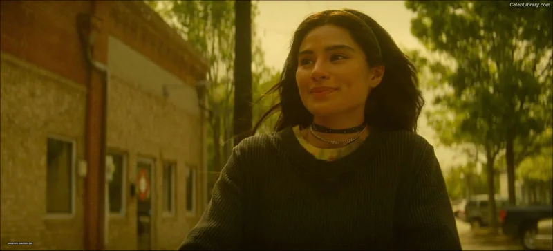 Diane Guerrero photo 4 of 163