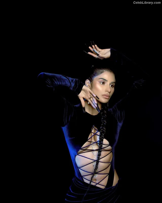Diane Guerrero photo 24 of 163
