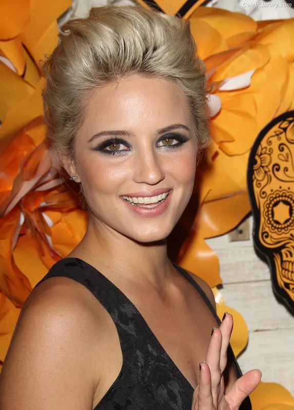 Dianna Agron photo 12 of 210
