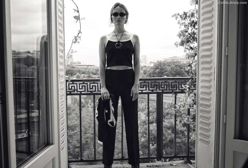 Dianna Agron photo 22 of 210