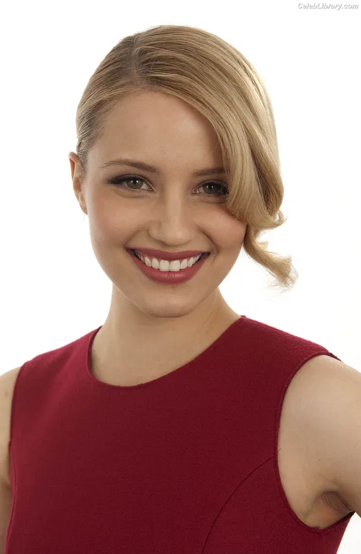Dianna Agron photo 12 of 210