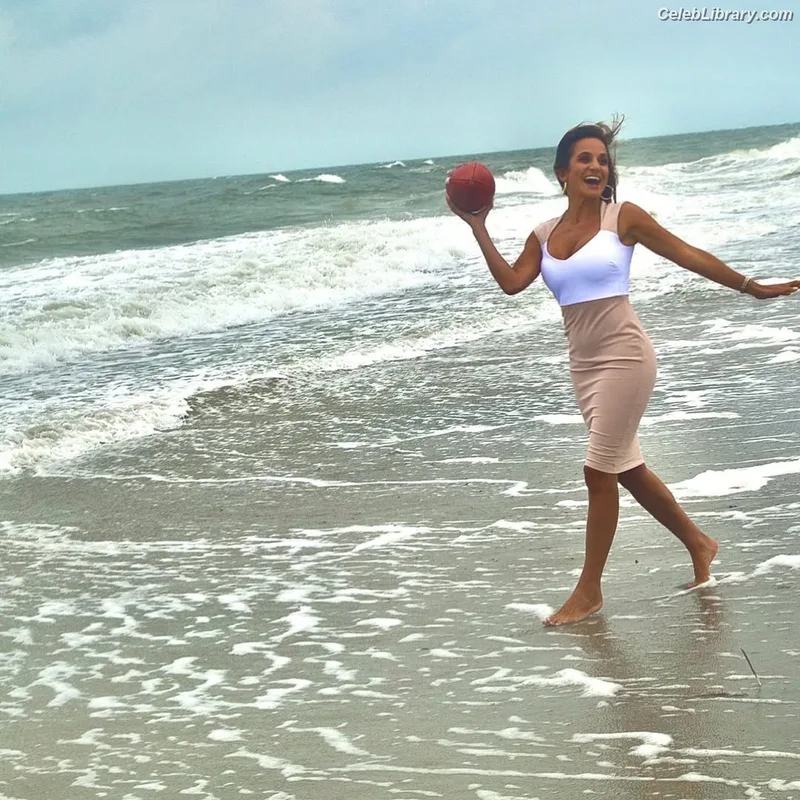Dianna Russini photo 6 of 393