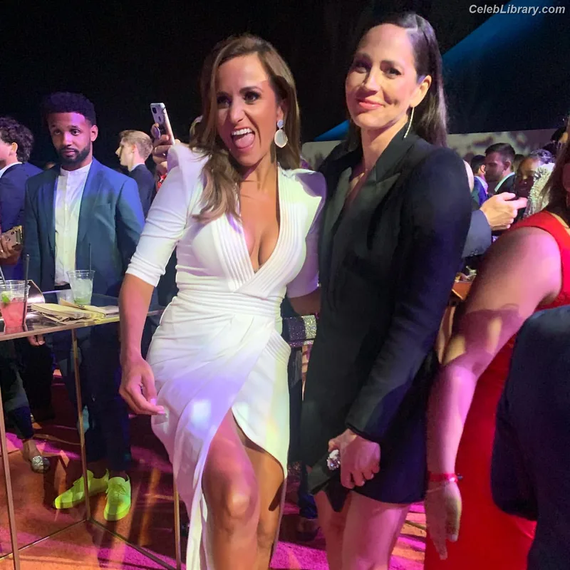 Dianna Russini photo 4 of 393