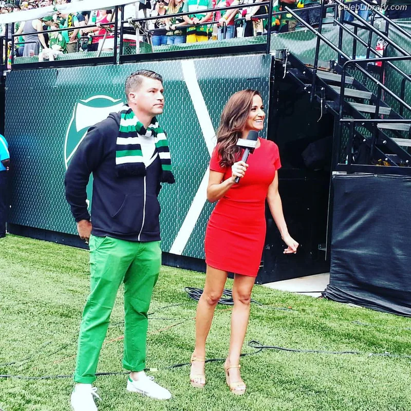 Dianna Russini photo 14 of 393