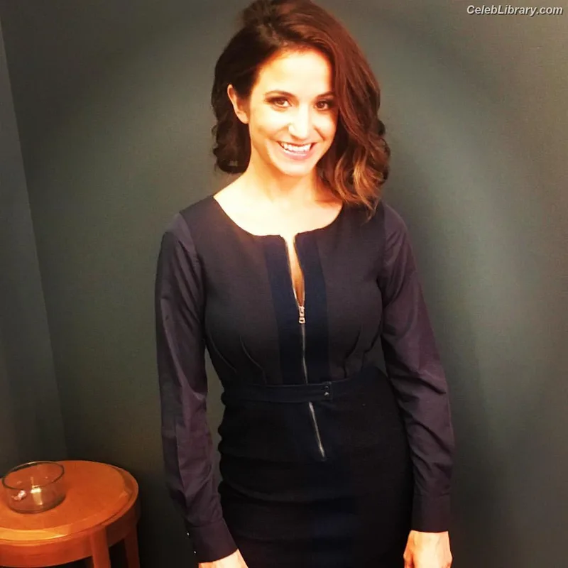 Dianna Russini photo 2 of 393