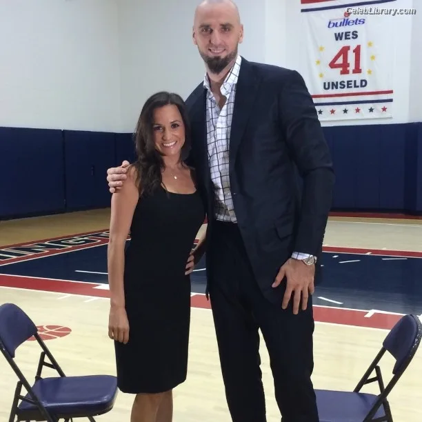 Dianna Russini photo 18 of 393
