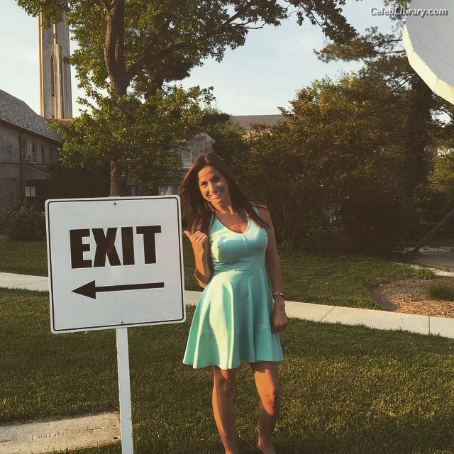 Dianna Russini photo 2 of 393