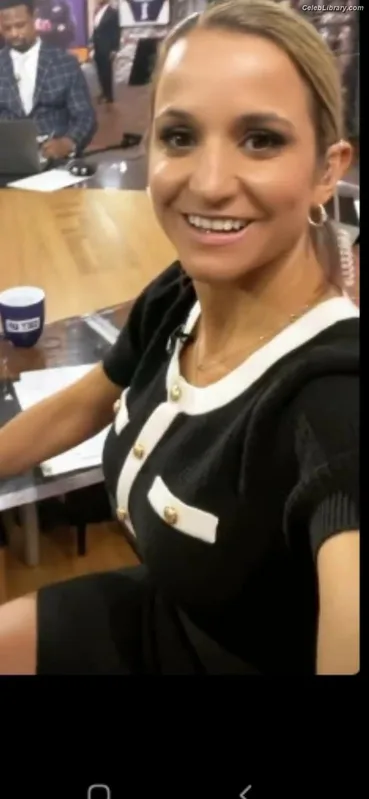 Dianna Russini photo 1 of 393