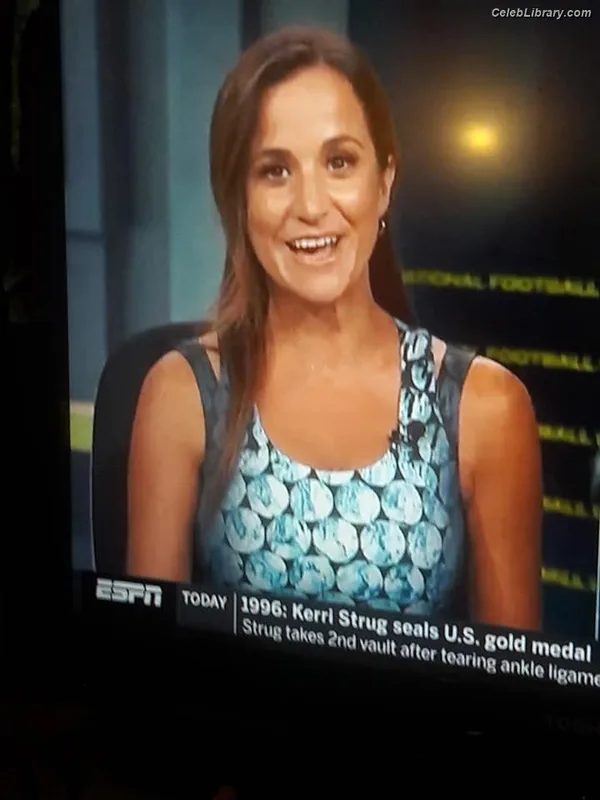 Dianna Russini photo 15 of 393