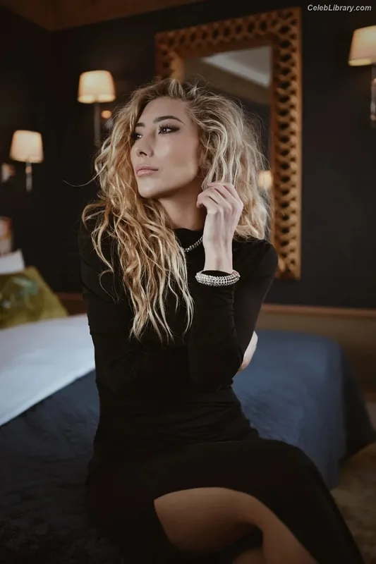 Dichen Lachman photo 1 of 139